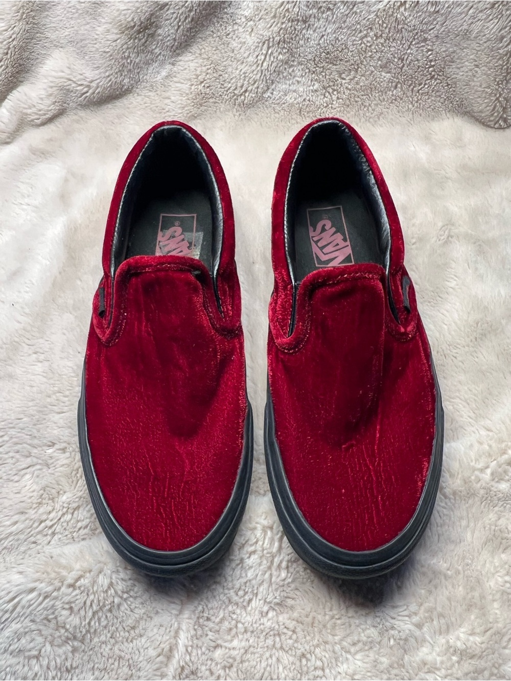 Vans Classic Slip-On sneakers in a red velvet material womens 7.5